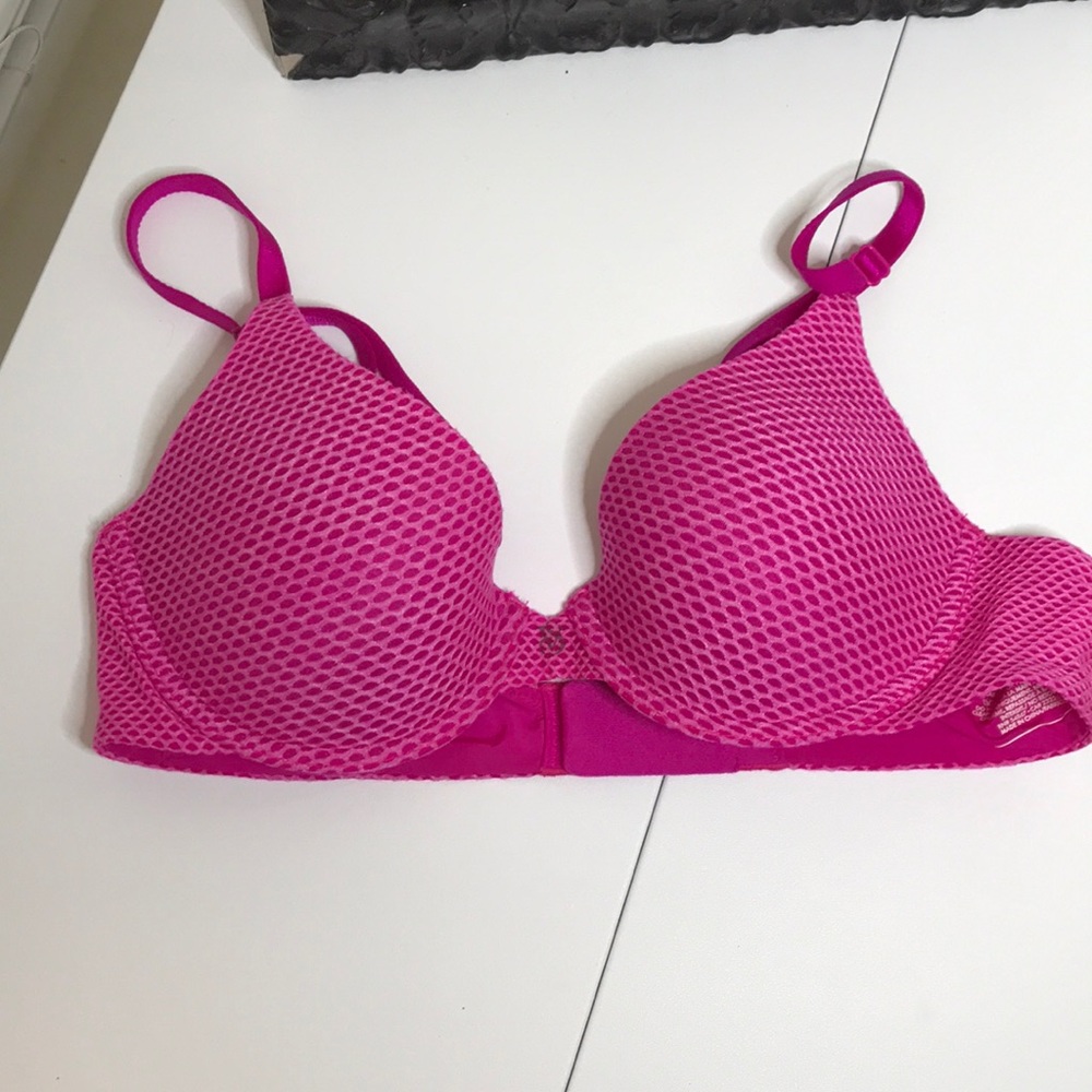 Victorias Secret T-shirt Bra